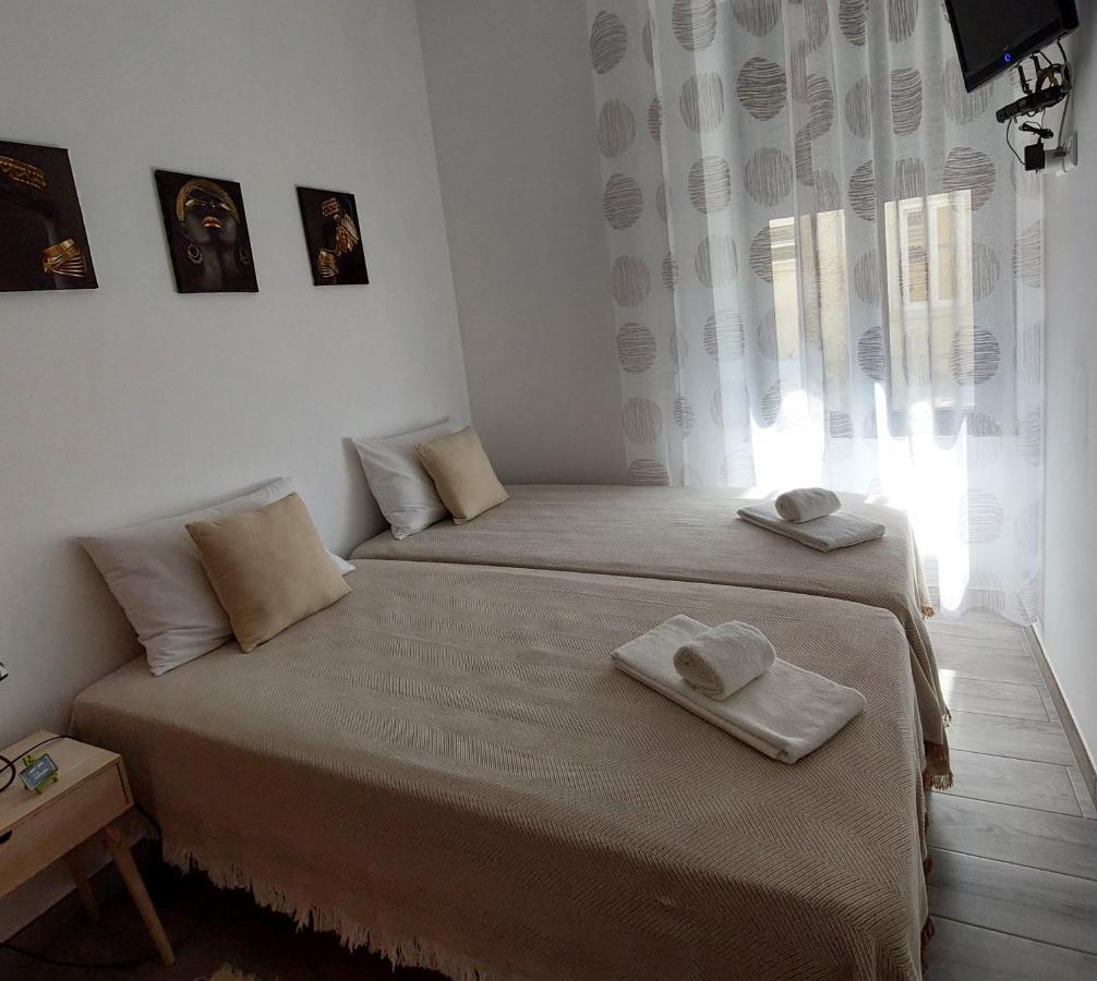 Casa Amarela: Conforto E Localizacao Perfeita! Distretto di Distretto di Faro Esterno foto