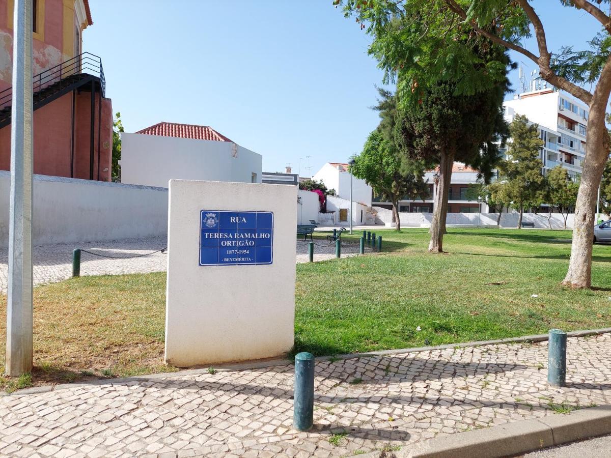 Casa Amarela: Conforto E Localizacao Perfeita! Distretto di Distretto di Faro Esterno foto